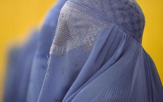 Una mjujer con burka.