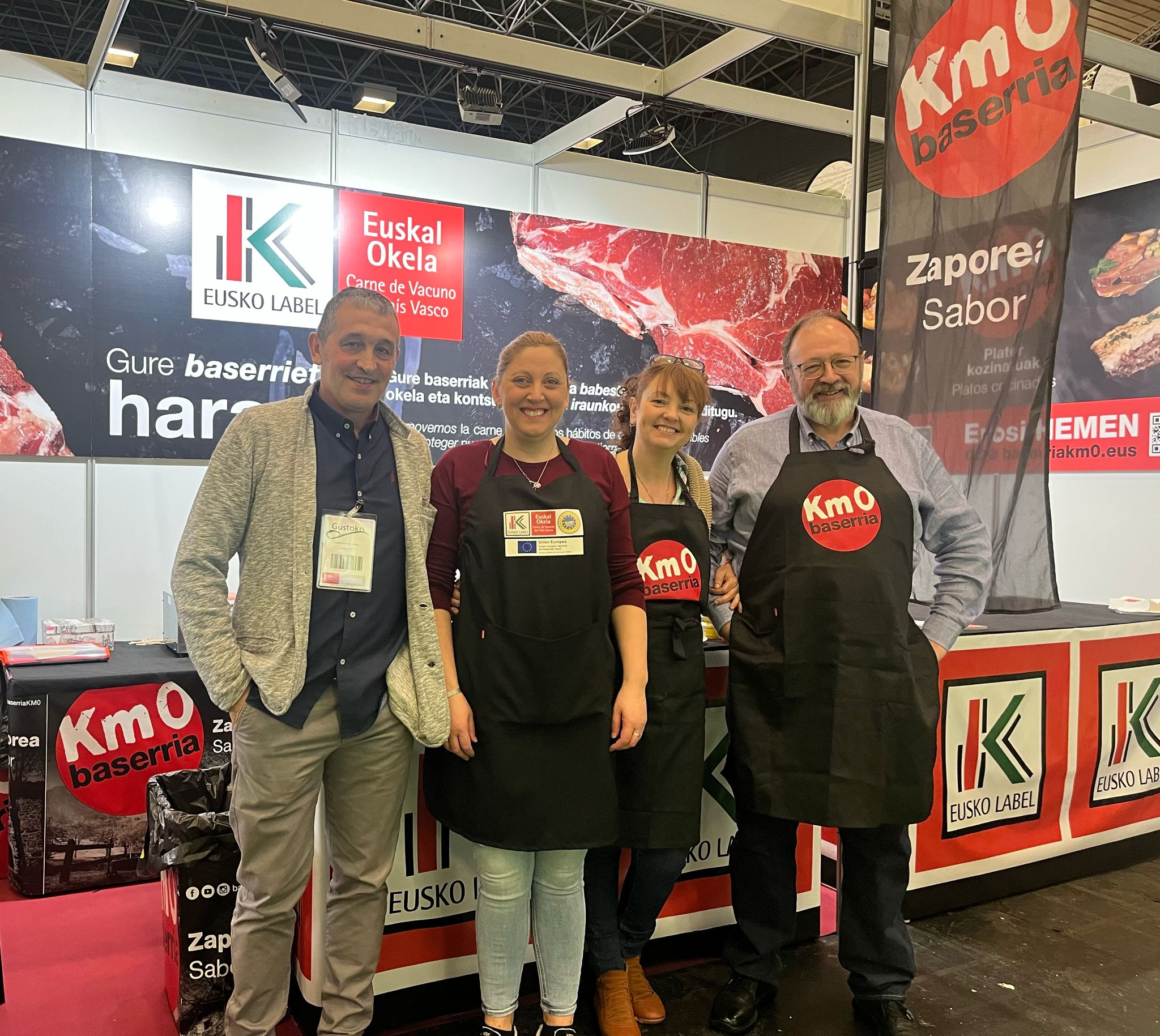 Javi Pagaldai, Sonia Bastías, Maria Zamudio y José Pablo Larrea, de Baserria Km0.