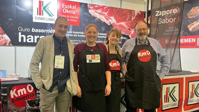 Javi Pagaldai, Sonia Bastías, Maria Zamudio y José Pablo Larrea, de Baserria Km0.