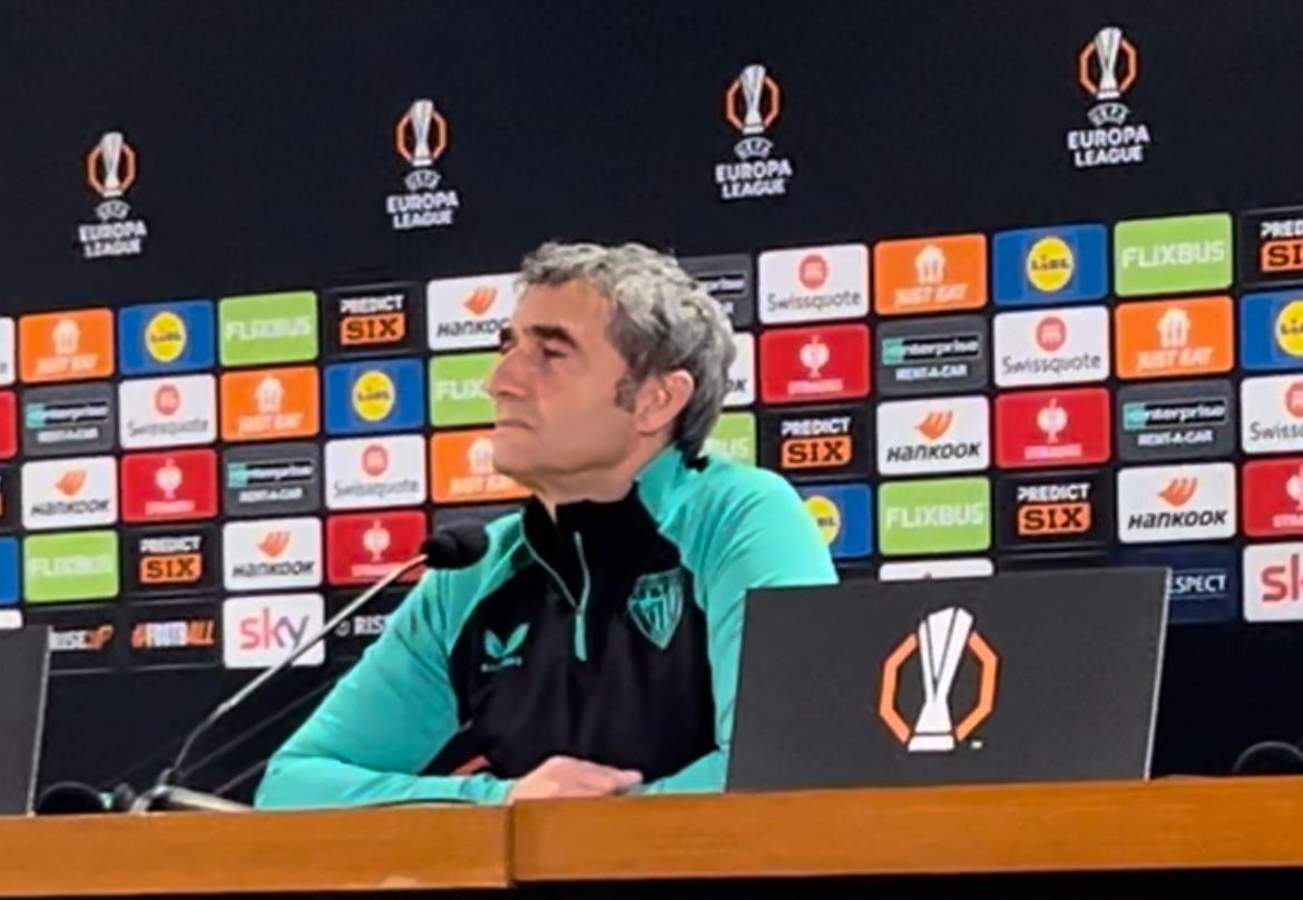 Ernesto Valverde ofreciendo esta tarde la rueda de prensa en Roma