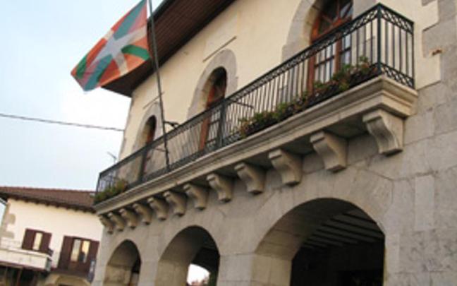Batzarra udaletxean izango da