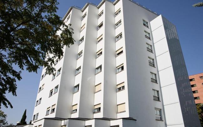 Edificio del Colegio Mayor Elías Ahuja, en Madrid, en una foto de archivo.