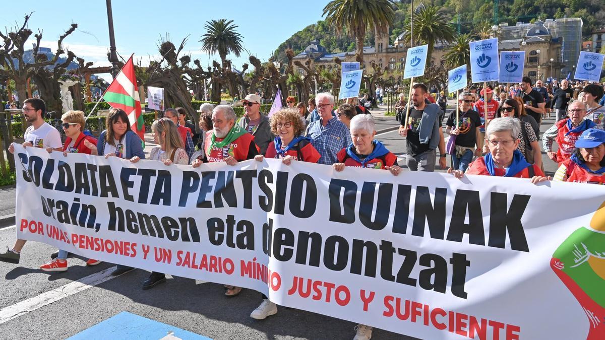 Manifestación a favor de unas pensiones y un salario digno