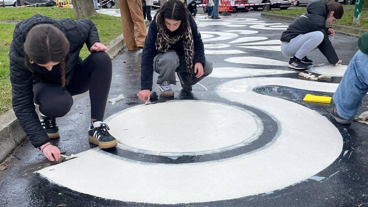 Gasteizko Udalak IDarte Euskadiko Arte eta Diseinu Goi Eskolarekin duen lankidetza hitzarmena berritu du.