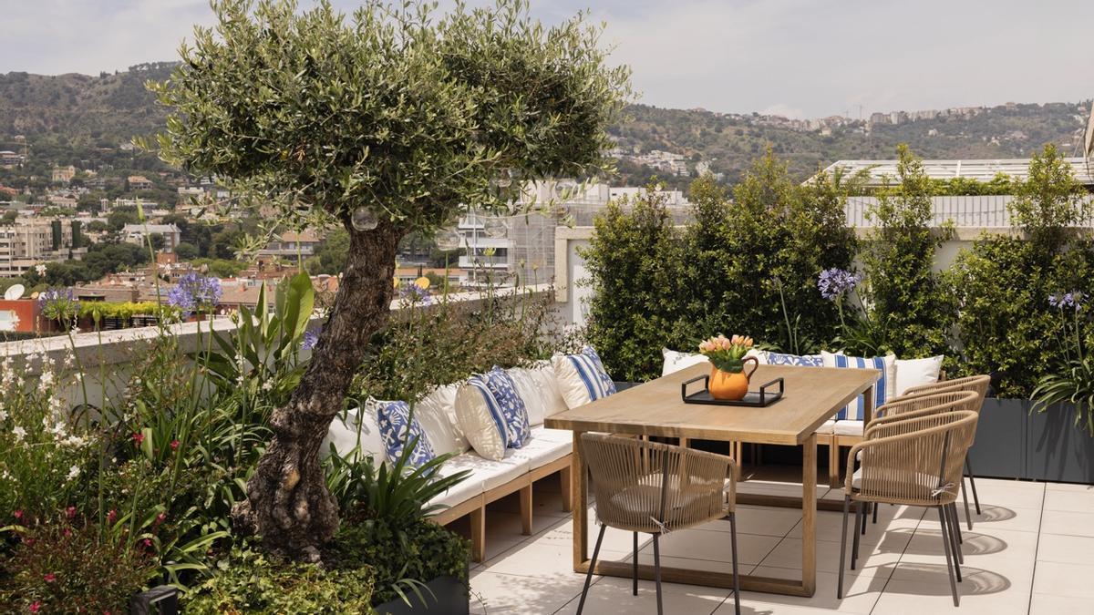 En imágenes: Un espectacular dúplex con vistas en Barcelona