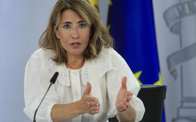 La ministra de Transportes, Movilidad y Agenda Urbana, Raquel Sánchez, tras la rueda de prensa del Consejo de Ministros.
