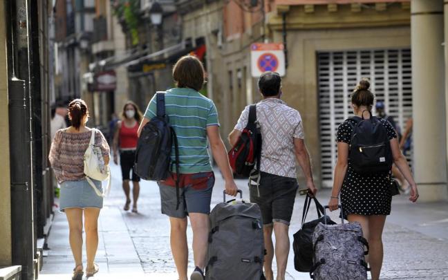 Reino Unido sigue liderando el mercado de turistas, con 1,4 millones de visitantes en abril, un 8,7% más que en abril de 2022.