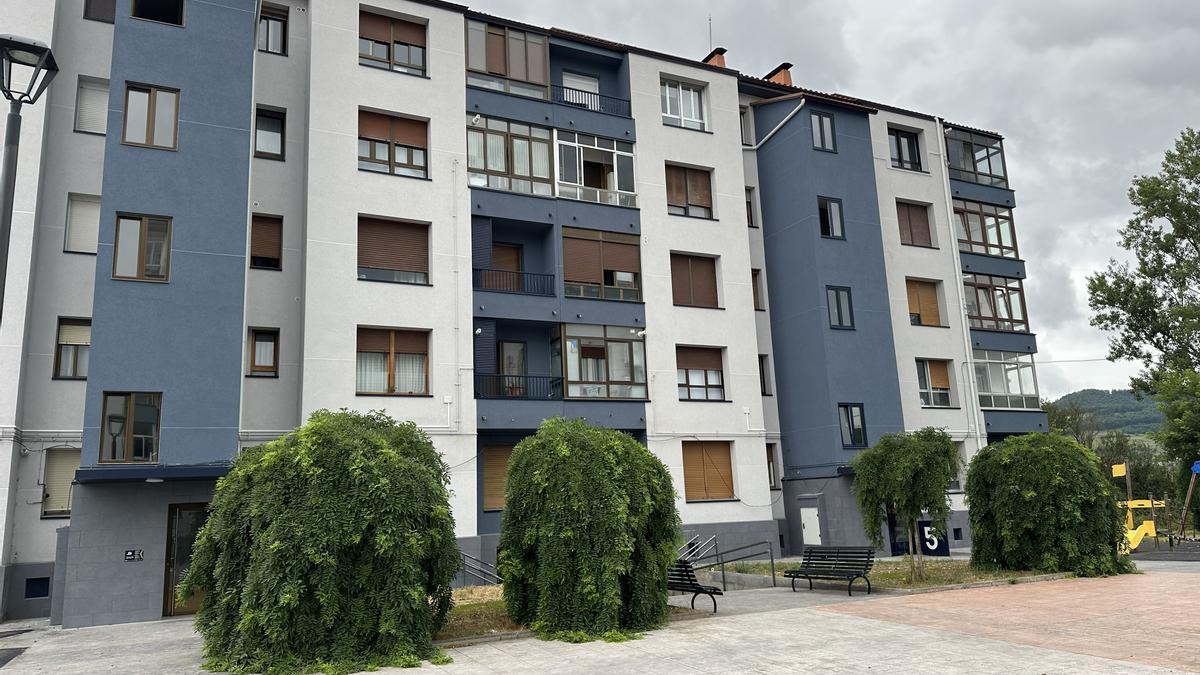 Imagen del estado actual de los edificios y el entorno del barrio Landatas