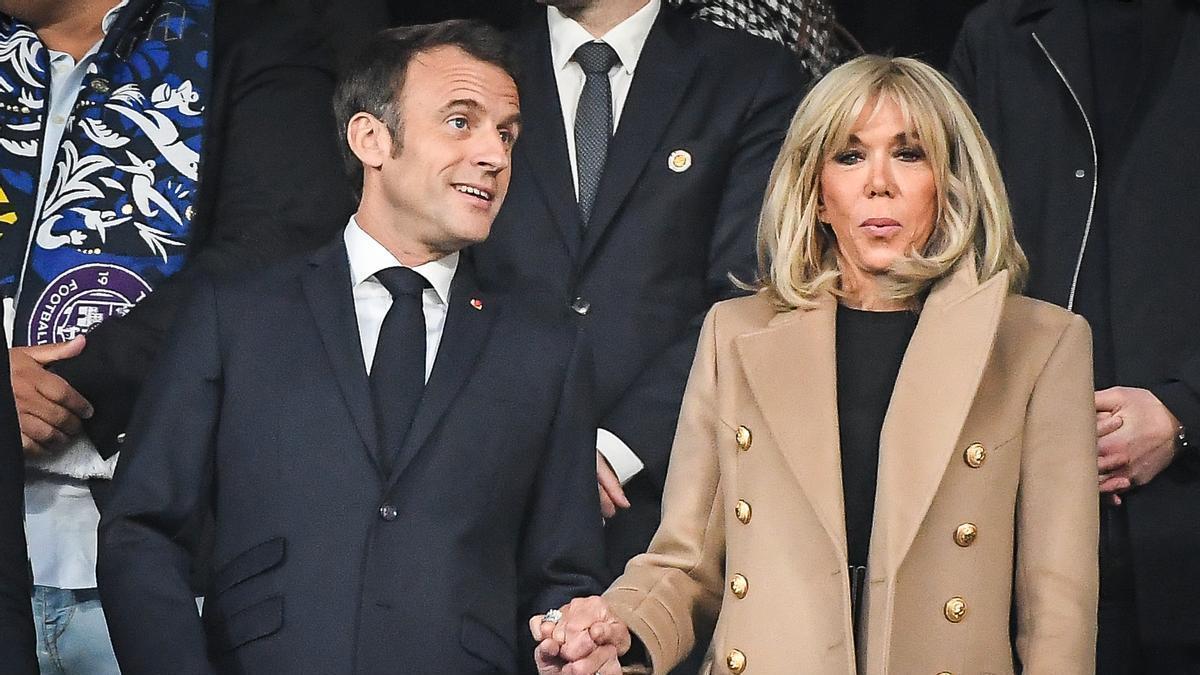 El presidente francés, Emmanuel Macron, y su esposa, Brigitte Macron.