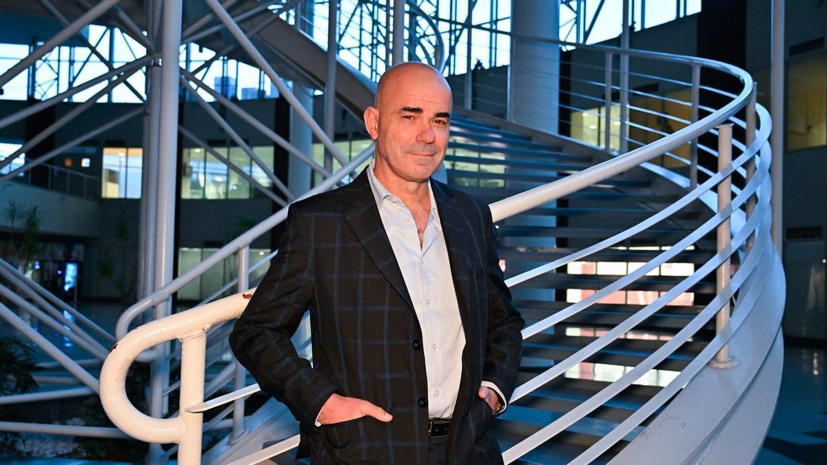 El escritor Eduardo Sacheri durante la entrevista realizada en Bilbao.