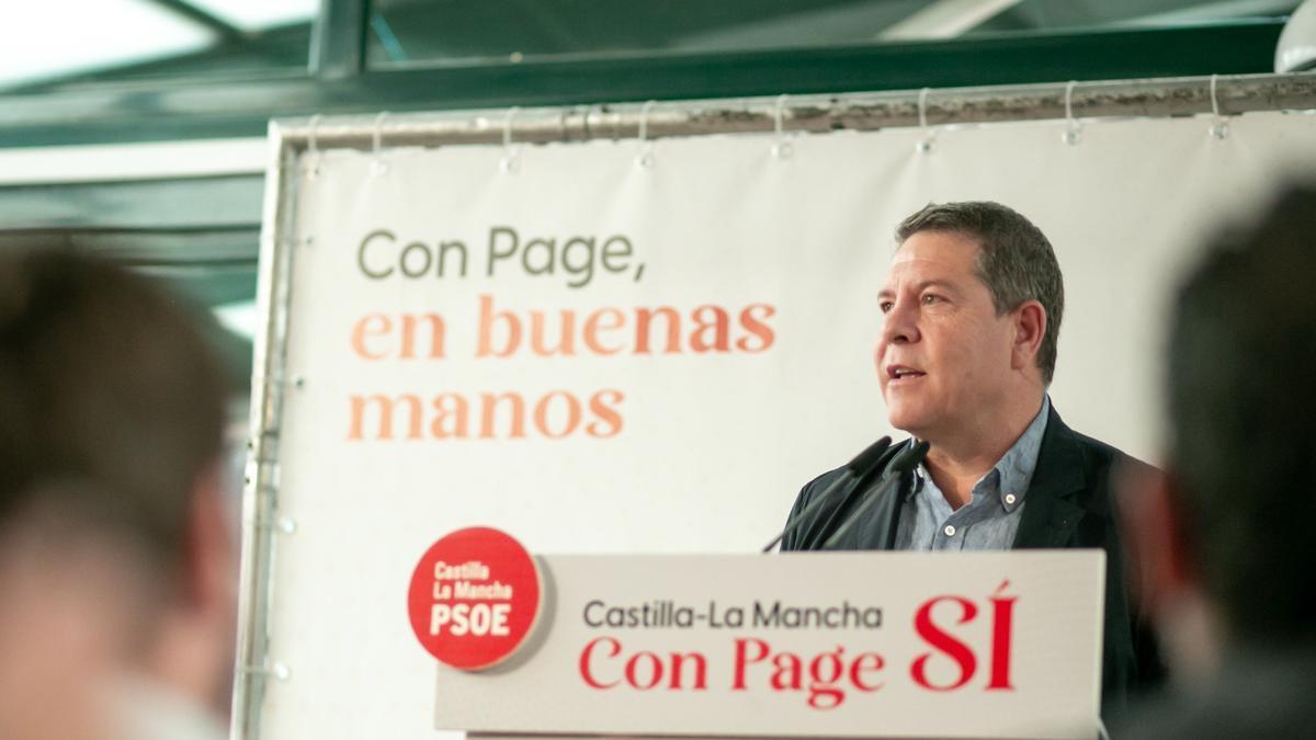 Emiliano García-Page durante un acto en la pasada campaña.