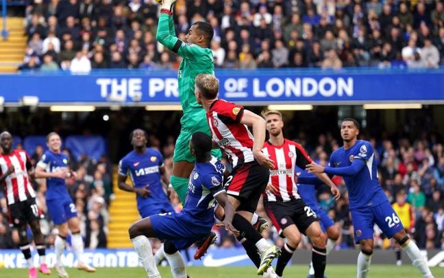 Partido de la Premier League entre el Chelsea y el Brentford.
