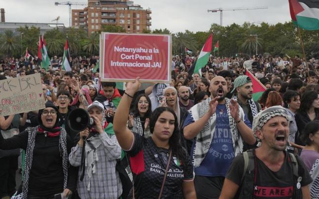 Manifestación en apoyo a la flotilla en Barcelona.