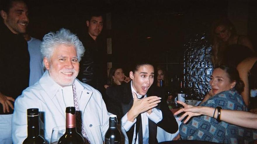 Pedro Almodovar y Vicky Martín Berrocal en el cumpleaños de Jon Kortajarena