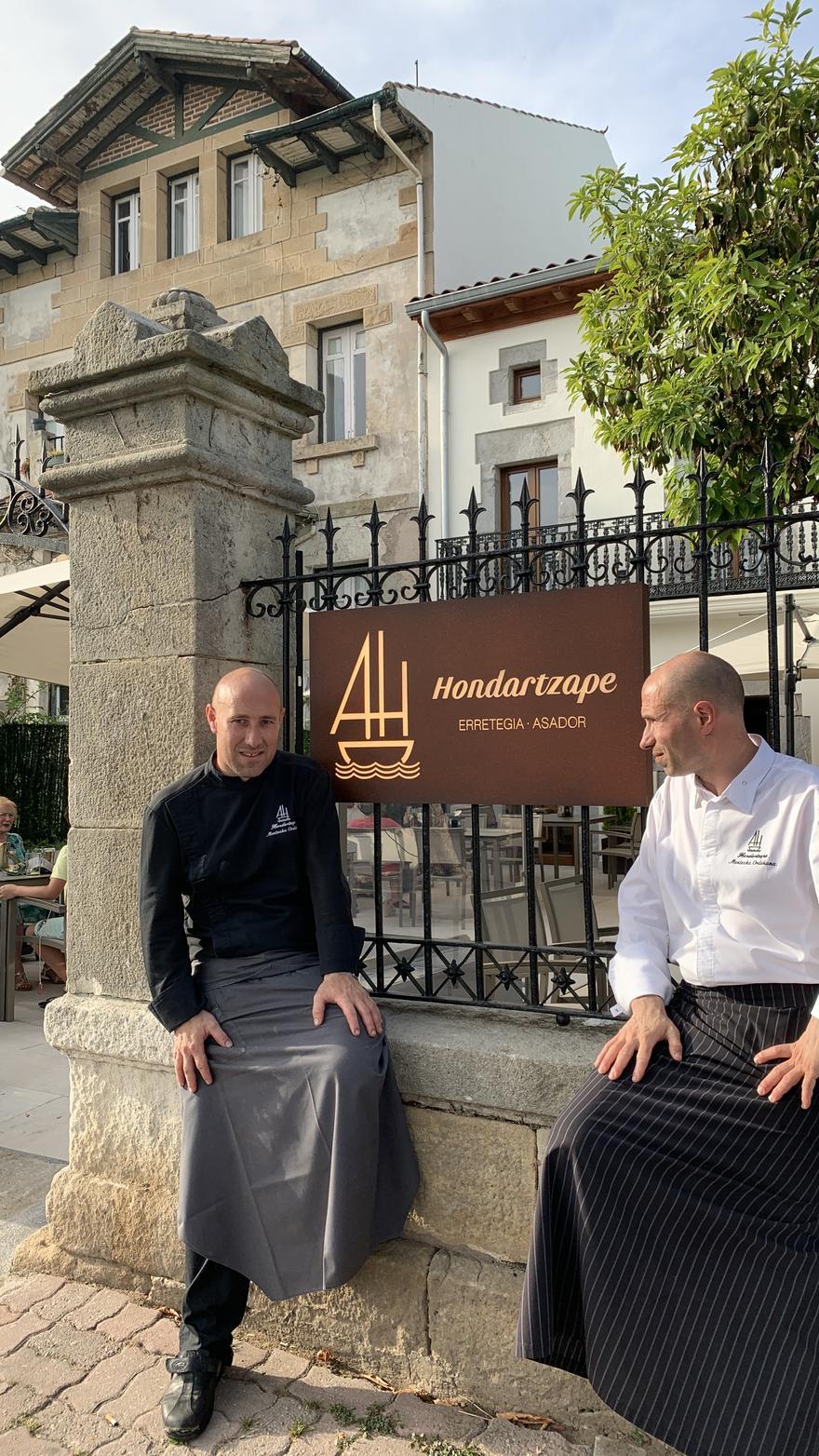 Los hermanos Jon e Iker Mentxaka, del Hondartzape.