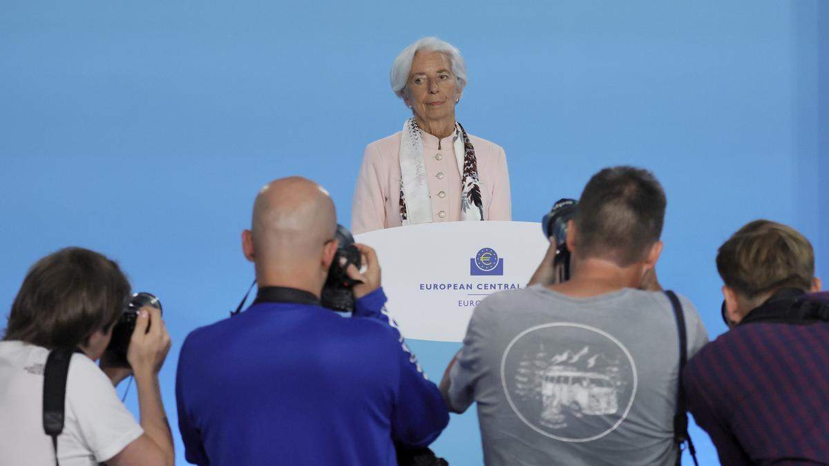 Lagarde comparece ante los medios tras la última reunión del BCE.