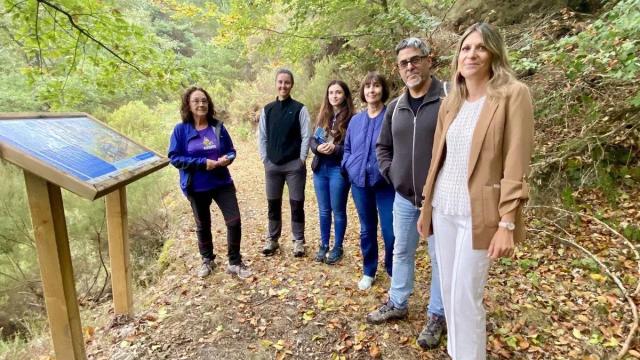 Visita institucional al nuevo itinerario didáctico de Aizkorri-Aratz