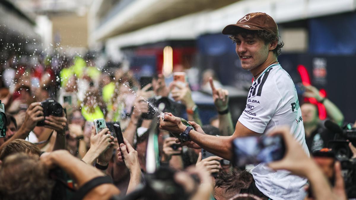 Antonelli, de celebración junto a los suyos.
