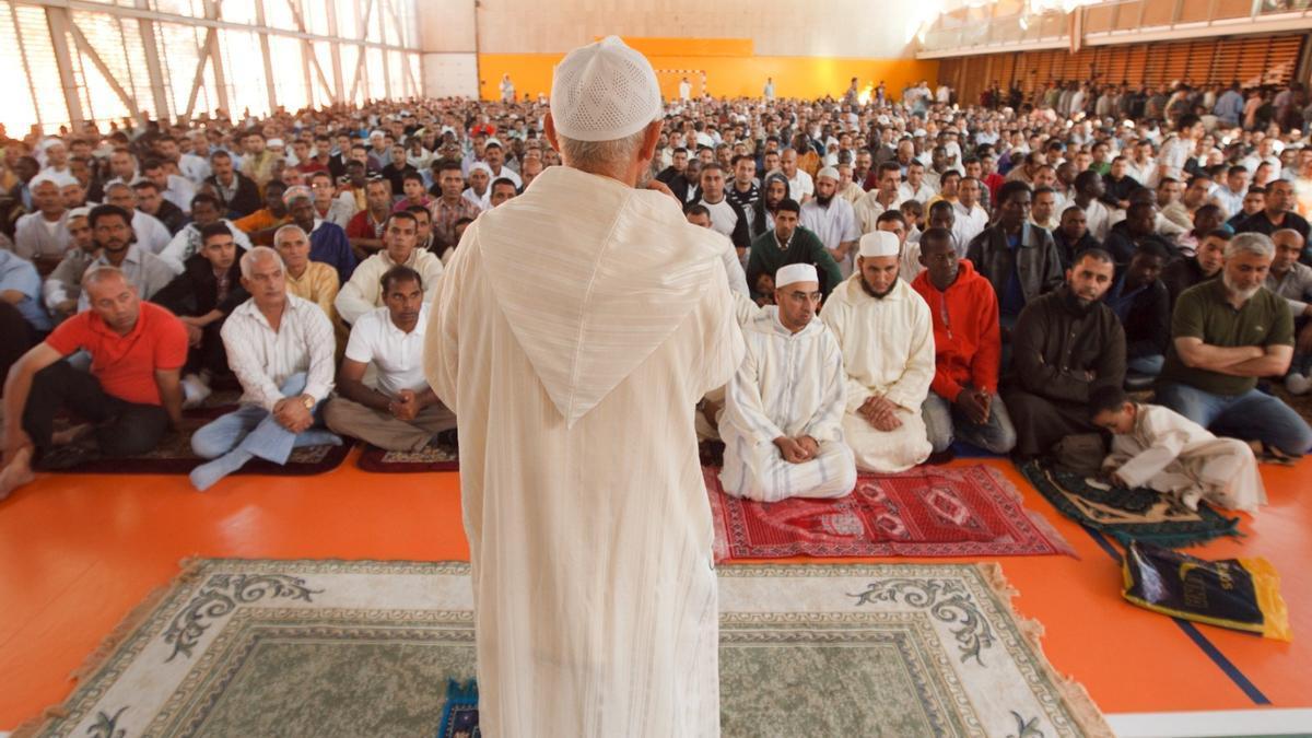 A finales de esta semana miles de musulmanes afincados tanto en el territorio alavés como en los territorios vecinos darán comienzo al ramadán para honrar así a su Dios, Alá