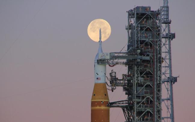 La NASA retrasa el lanzamiento de Artemis II por problemas técnicos