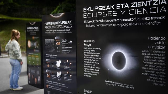 La muestra ‘El día de los dos atardeceres’ puede visitarse hasta el día 21 en el jardín de Errekalde.
