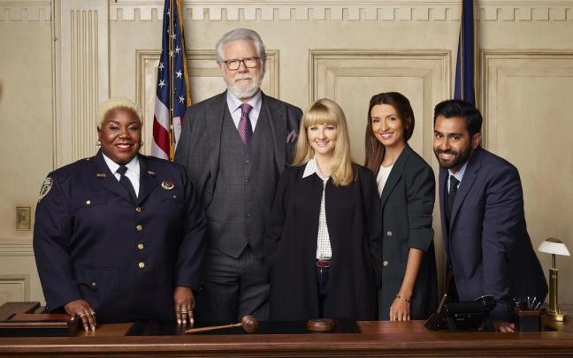 Los protagonistas del nuevo 'Juzgado de guardia'.