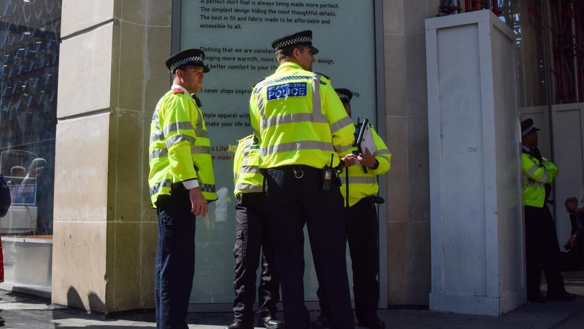 Varios policías británicos en una imagen de archivo.