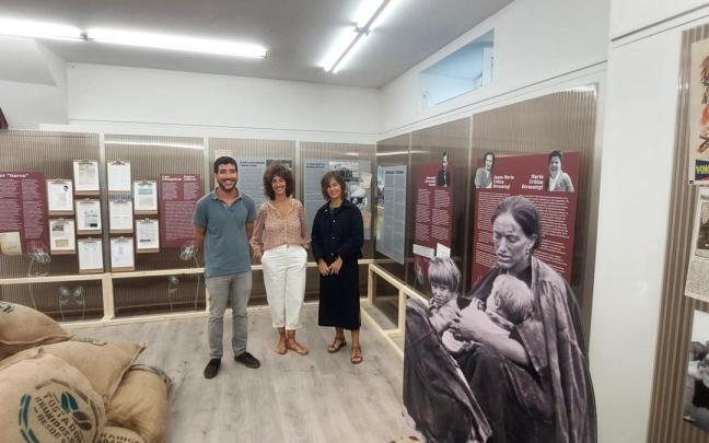 Presentación de la exposición, que permanecerá abierta al público hasta el 27 de septiembre.
