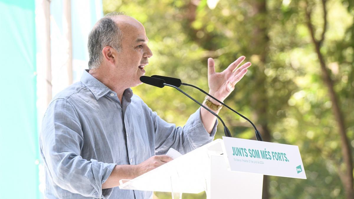 El secretario general de Junts, Jordi Turull, interviene durante el acto de celebración del cuarto aniversario de la fundación de Junts