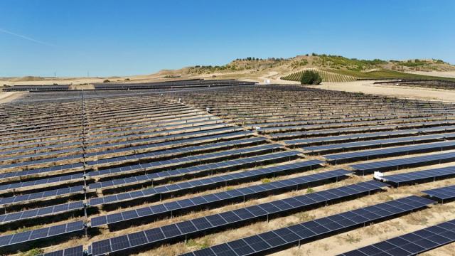 GES firma cuatro nuevos proyectos solares.