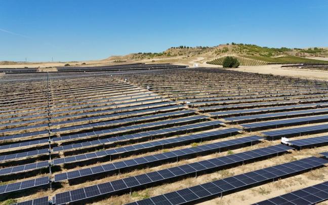 GES firma cuatro nuevos proyectos solares.