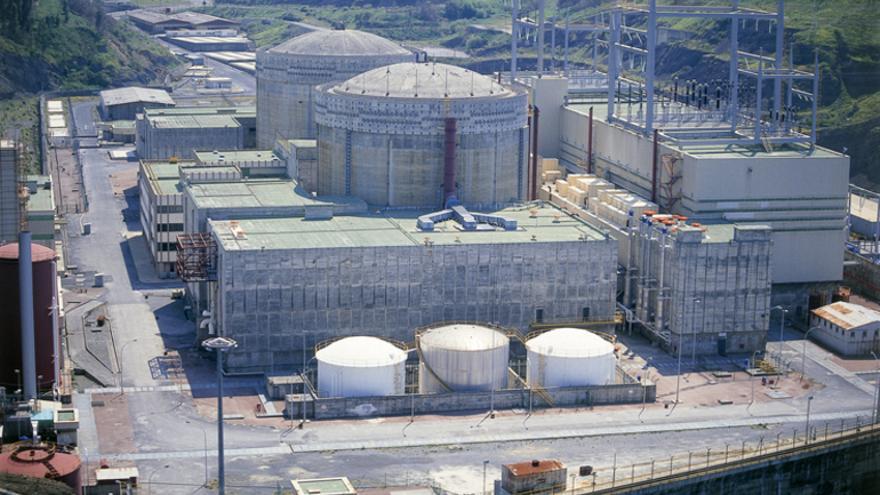 El Gobierno Vasco desbloquea la recuperación de la antigua central de Lemoiz y pone en marcha el refuerzo del dique.