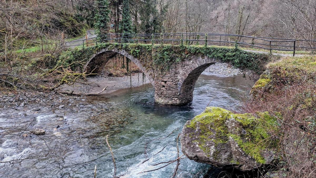 Puente de Inturia