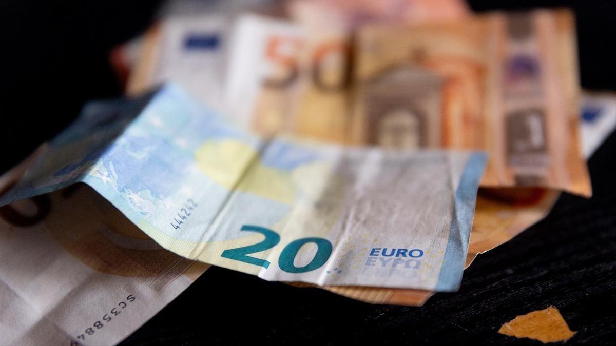 Las tasas de inflación más bajas de la zona euro se registraron en Francia (0,9 %), Luxemburgo (1,5 %) e Irlanda (1,8 %).