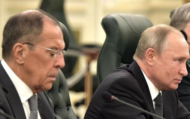 Lavrov y Putin, en una imagen de archivo. Lavrov y Putin, en una imagen de archivo.