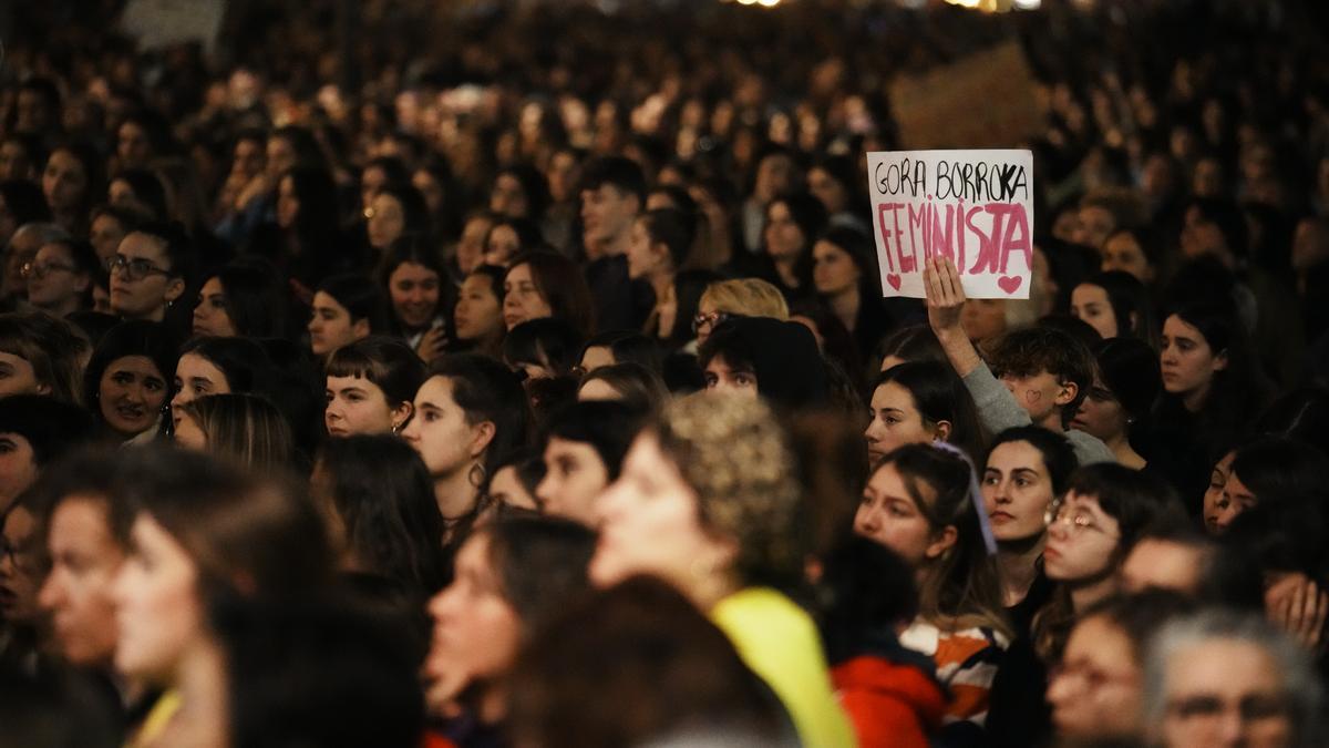 Manifestación convocada por el Movimiento Feminista de Euskal Herria por el 8M, Día Internacional de la Mujer, en Bilbao.