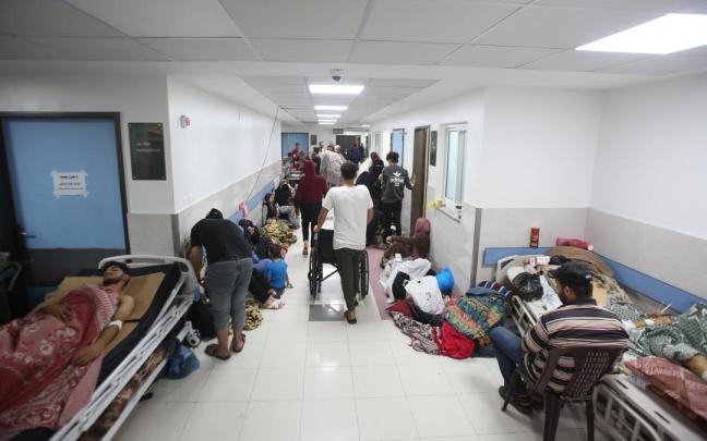 El hospital Al-Shifa de Gaza antes de tener que dejar su actividad por la falta de suministro y los combates.