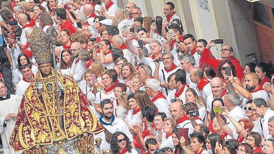 Procesión en honor a San Fermín.