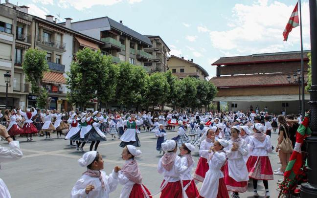 Lazkao Dantzari Txiki Eguna / Udala Lazkao Dantzari Txiki Eguna