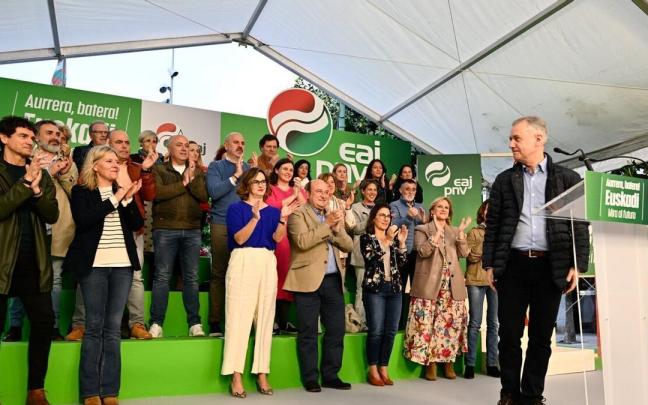Urkullu interviene en el acto electoral del PNV en Getxo.