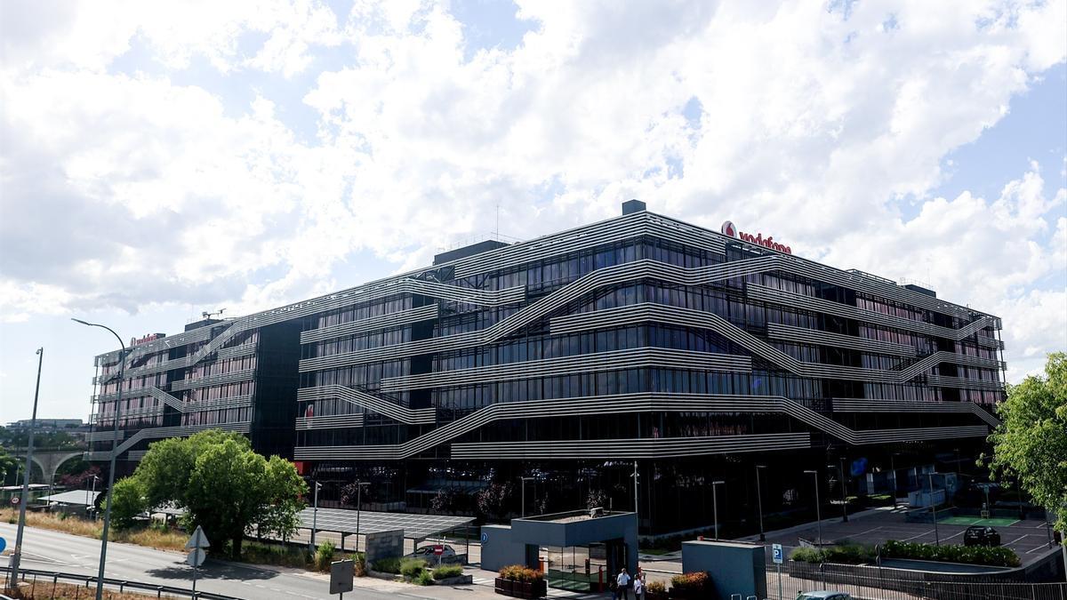 Fachada de la sede de Vodafone en Madrid