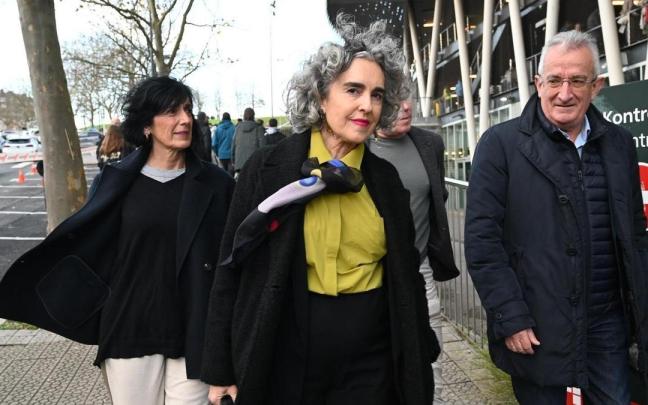 La vicelehendakari primera y consejera de Cultura y Política Lingüística, Ibone Bengoetxea, a las puertas del acto de Euskalgintzaren Kontseilua