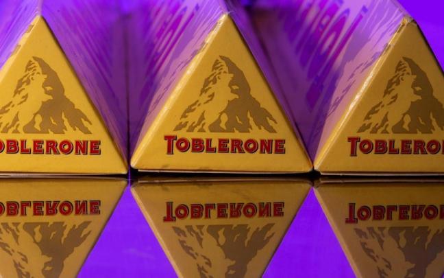 Toblerone comenzó a comercializarse hace 115 años en Suiza.