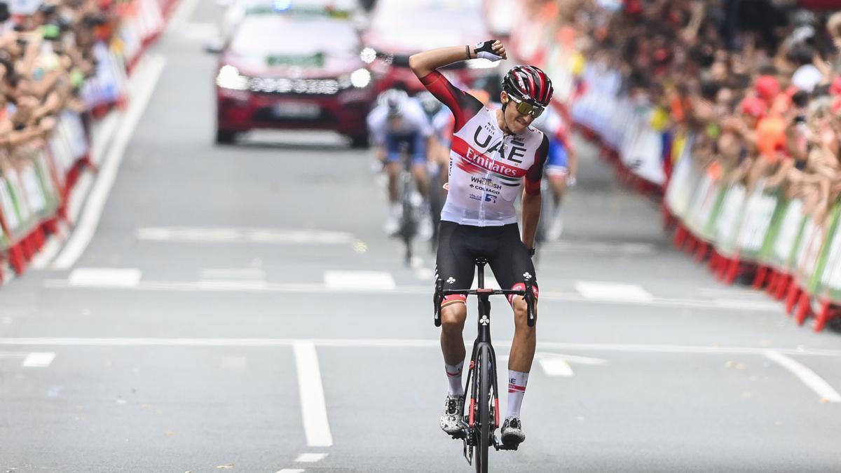 Marc Soler se impuso en la última llegada de La Vuelta a Bilbao. / EUROPA PRESS