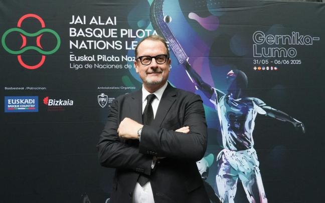 Xavier Cazaubon, presidente de la Federación Internacional de Pelota Vasca. / José Mari Martínez Xavier Cazaubon, presidente de la Federación Internacional de Pelota Vasca.