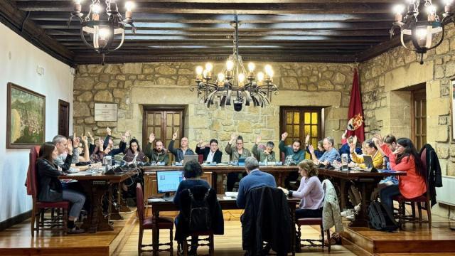 Momento de la votación que fue aprobada por unanimidad.