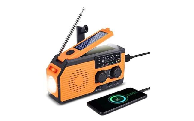 Radio con panel solar. / Amazon Radio con panel solar.