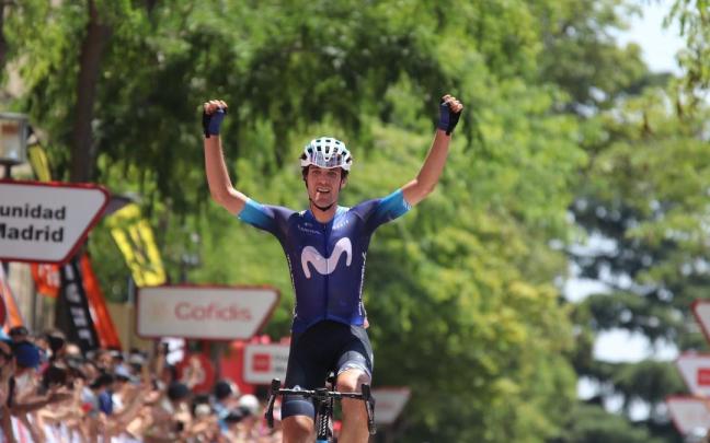 Oier Lazkano celebra la victoria en el estatal de 2023.
