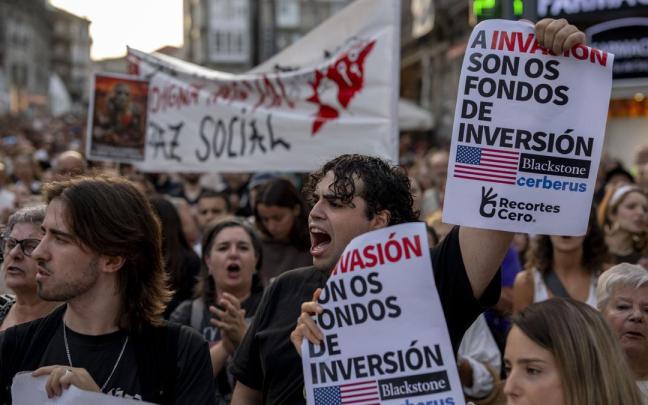 En imágenes: Más de mil acampados en Sol tras la tercera noche de protestas