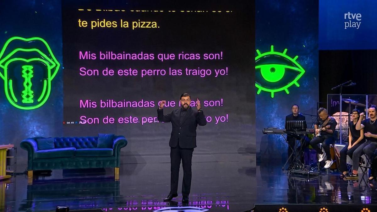 Manu Sánchez canta una bilbainada en 'El perro andaluz'